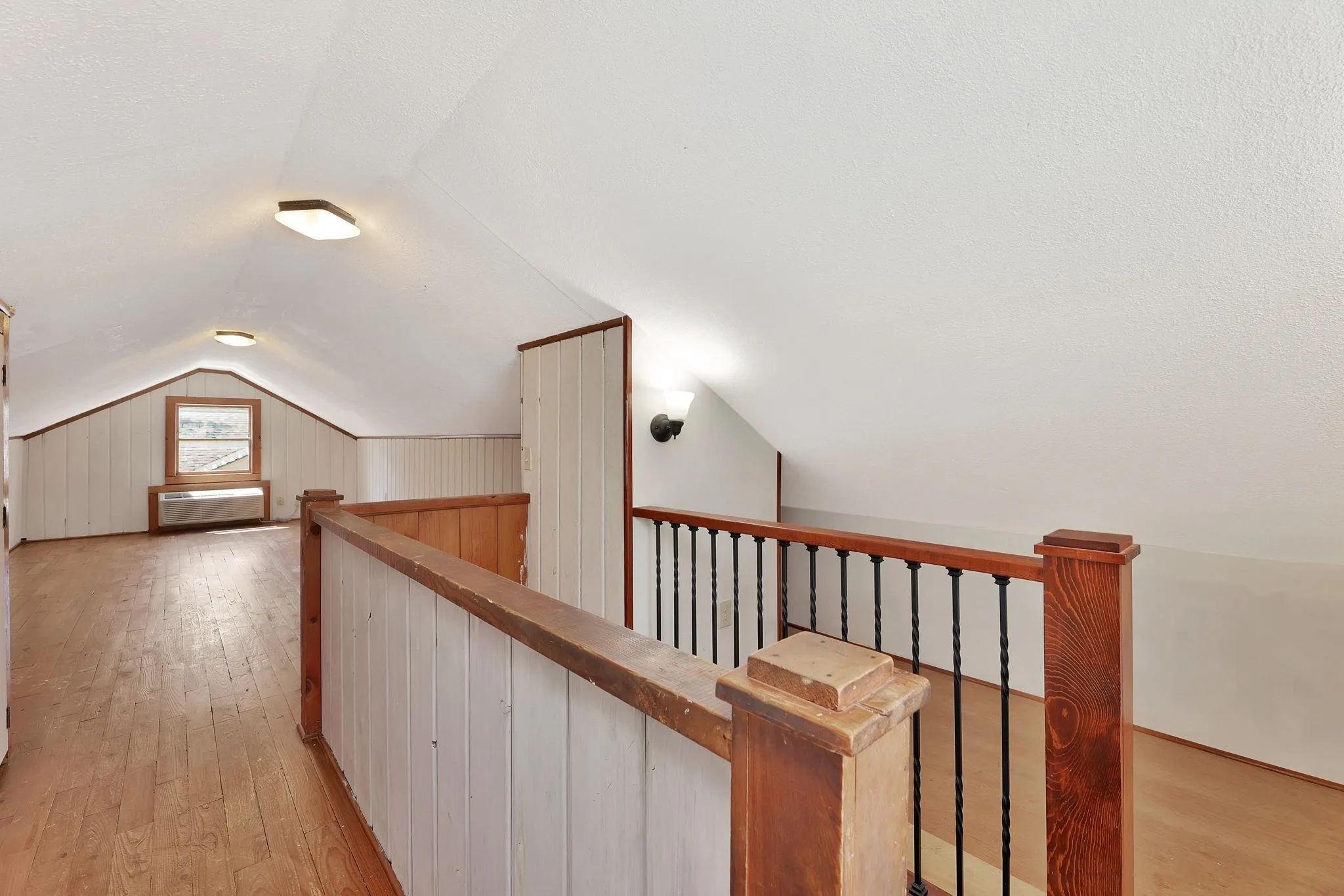 Wichita, Kansas 67208, United States, 4 Bedrooms Bedrooms, ,3 BathroomsBathrooms,Residential,Active,204607