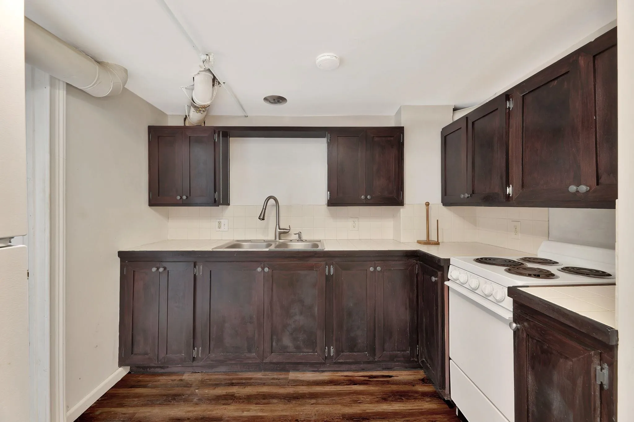 Wichita, Kansas 67208, United States, 4 Bedrooms Bedrooms, ,3 BathroomsBathrooms,Residential,Active,204607