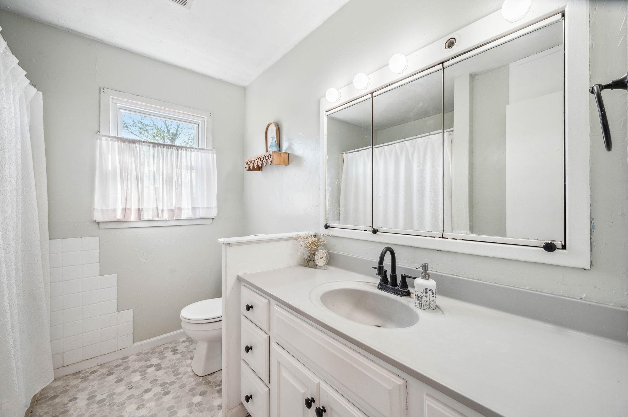 123 Hemlock Ln, Newton, Kansas image 20