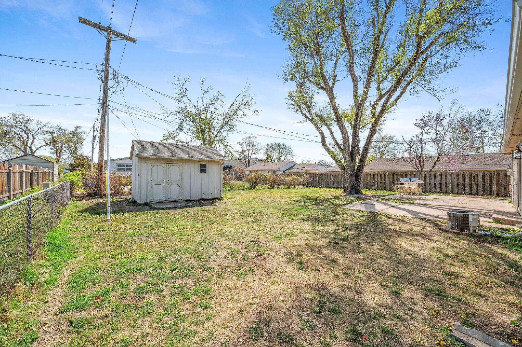 123 Hemlock Ln, Newton, Kansas image 24