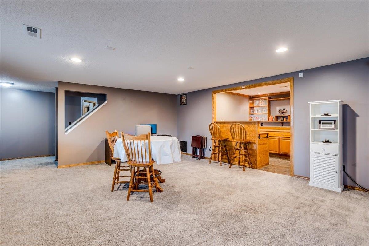 Goddard, Kansas 67052, United States, 5 Bedrooms Bedrooms, ,3 BathroomsBathrooms,Residential,Pending,51907