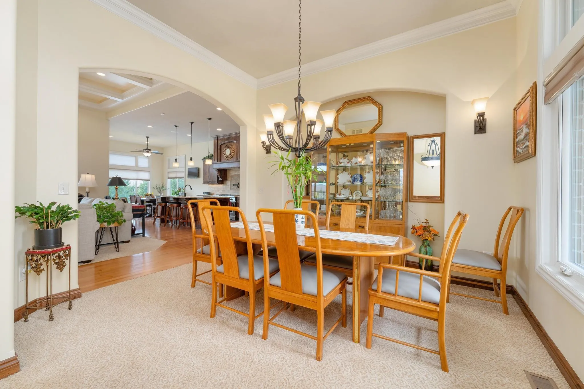 Wichita, Kansas 67204, United States, 4 Bedrooms Bedrooms, ,5 BathroomsBathrooms,Residential,Pending,144381