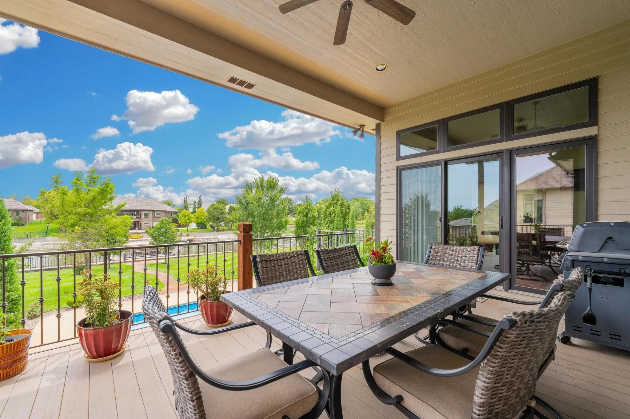 Wichita, Kansas 67204, United States, 4 Bedrooms Bedrooms, ,5 BathroomsBathrooms,Residential,Pending,144381