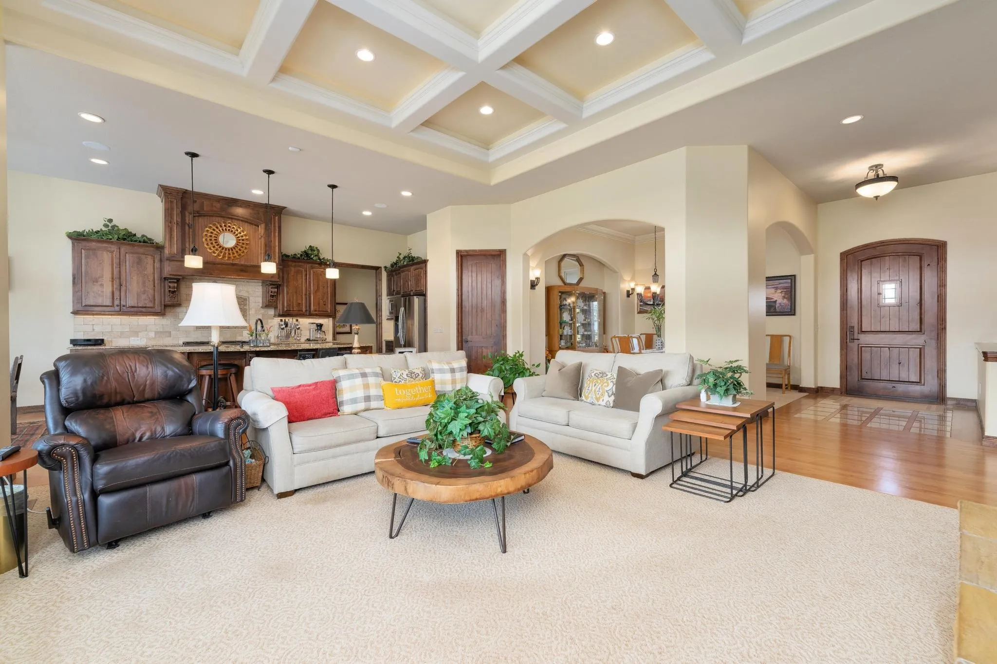 Wichita, Kansas 67204, United States, 4 Bedrooms Bedrooms, ,5 BathroomsBathrooms,Residential,Pending,144381