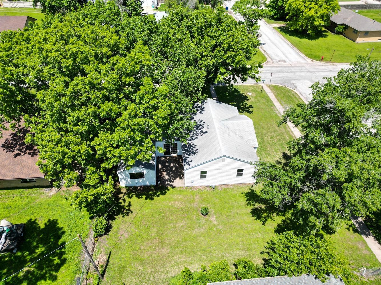 203 W 2nd St, Udall, Kansas image 27