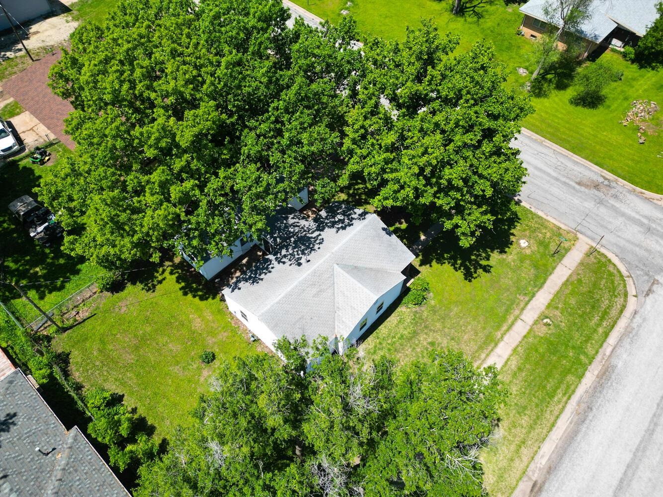 203 W 2nd St, Udall, Kansas image 26