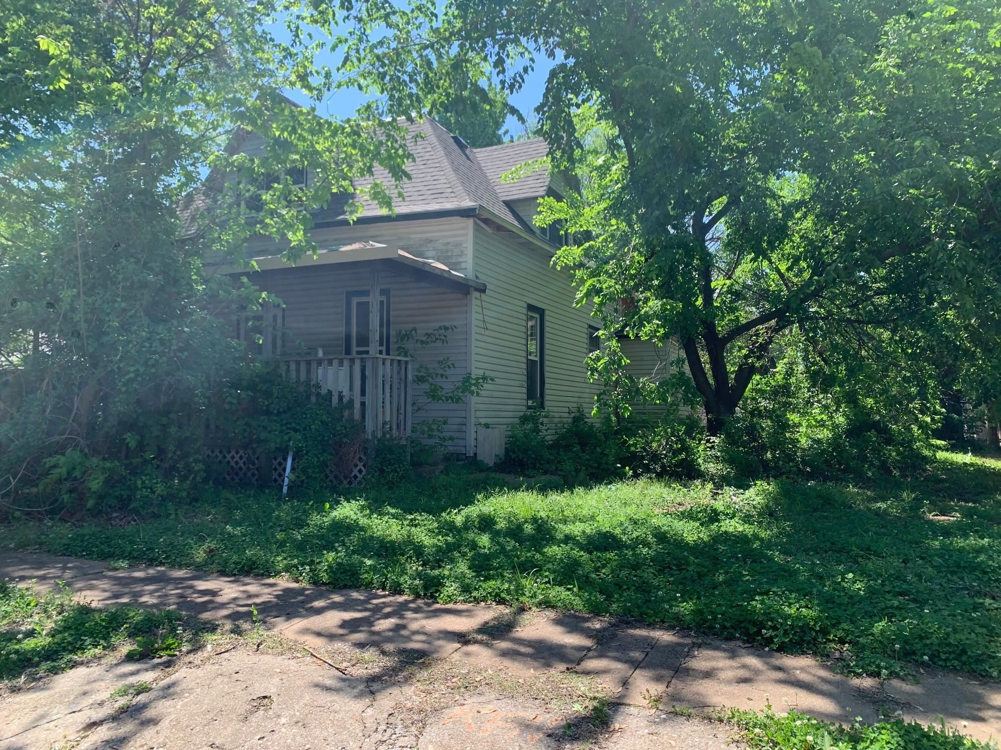 911 E 14th Ave, Winfield, Kansas image 7