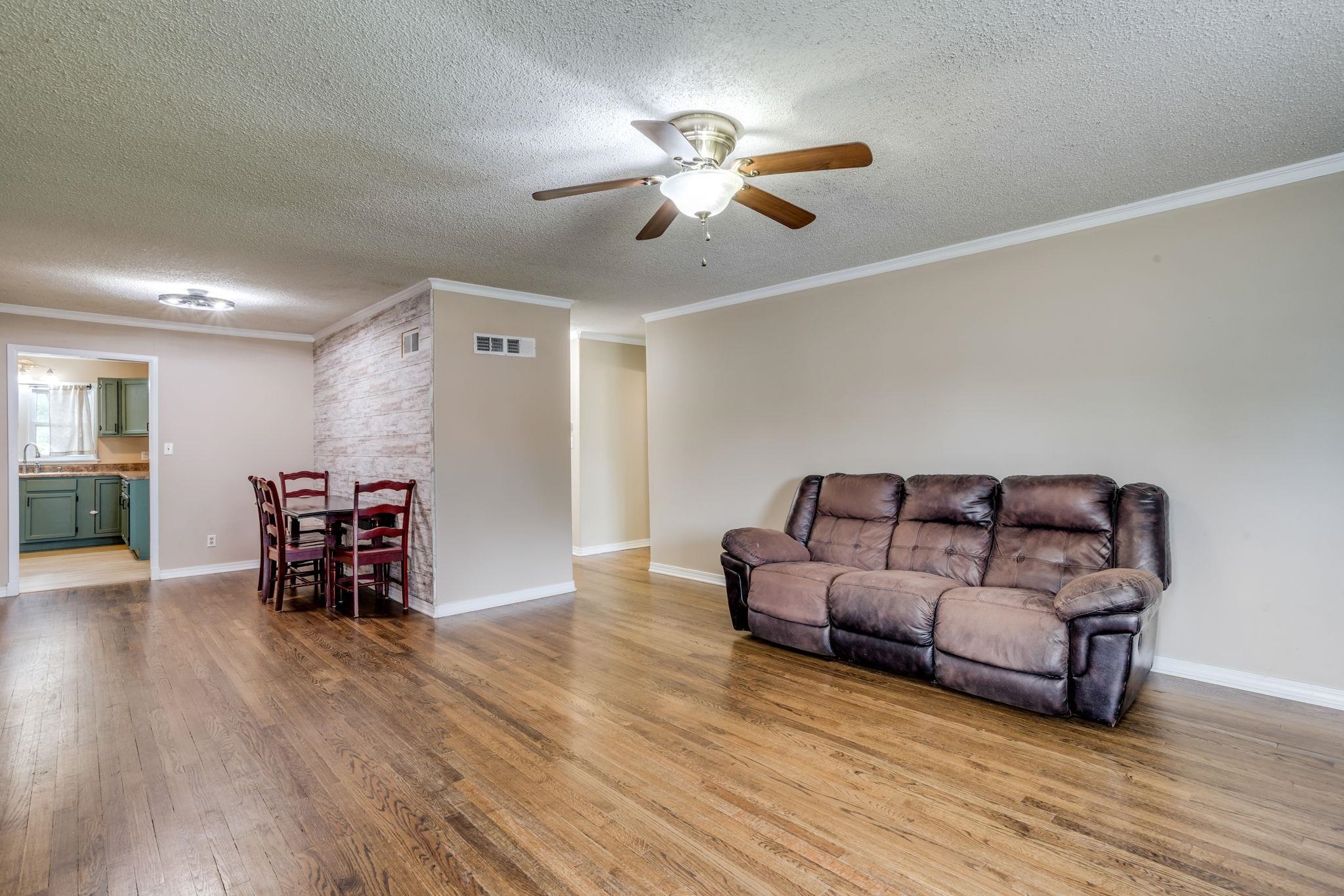 4712 S Greenwood St, Wichita, Virginia image 6