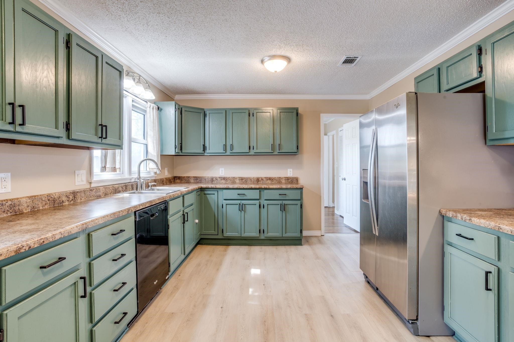 4712 S Greenwood St, Wichita, Virginia image 14