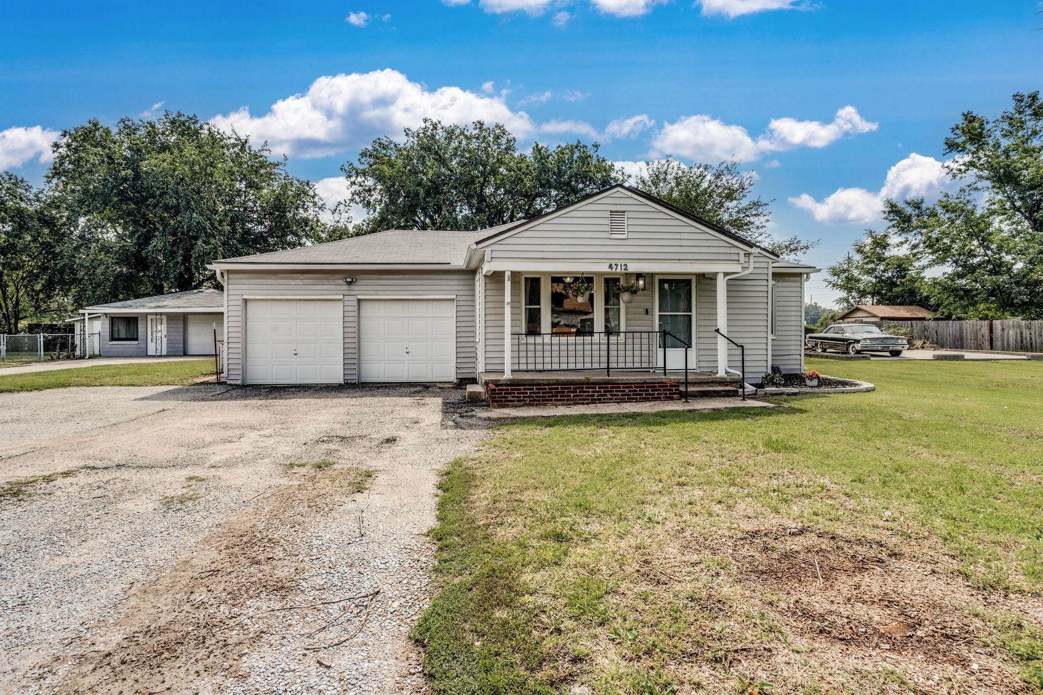 4712 S Greenwood St, Wichita, Virginia image 1