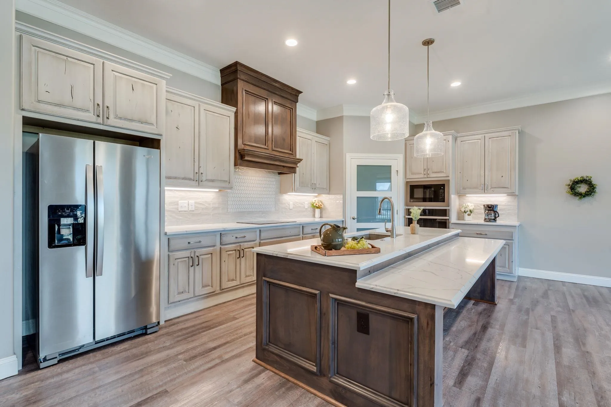 Wichita, Kansas 67235, United States, 3 Bedrooms Bedrooms, ,3 BathroomsBathrooms,Residential,Pending,213794