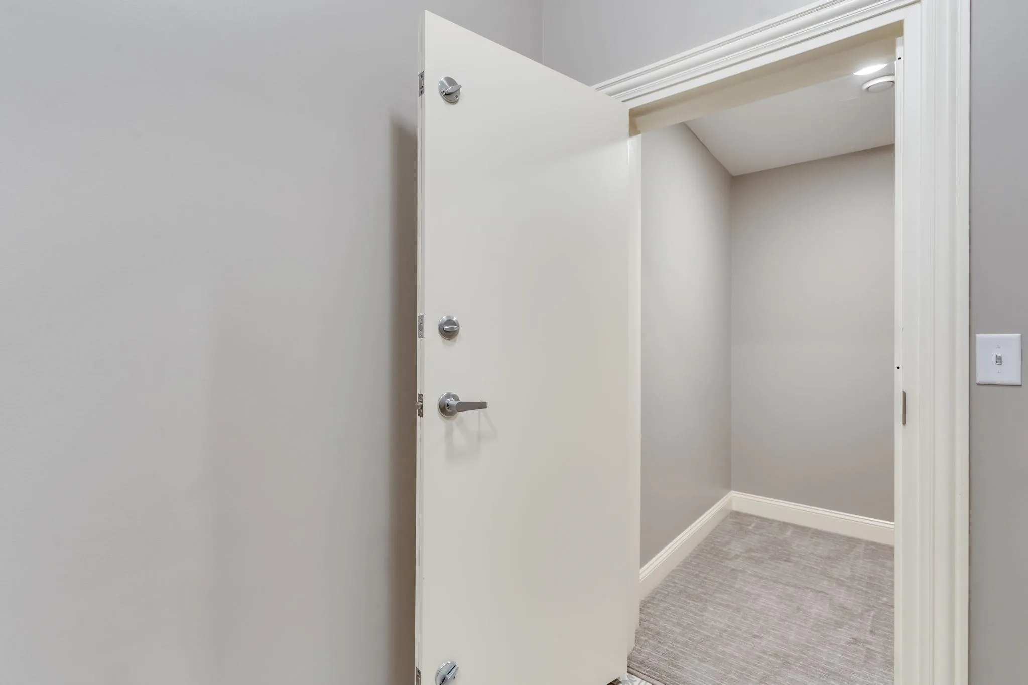 Wichita, Kansas 67235, United States, 3 Bedrooms Bedrooms, ,3 BathroomsBathrooms,Residential,Pending,213794