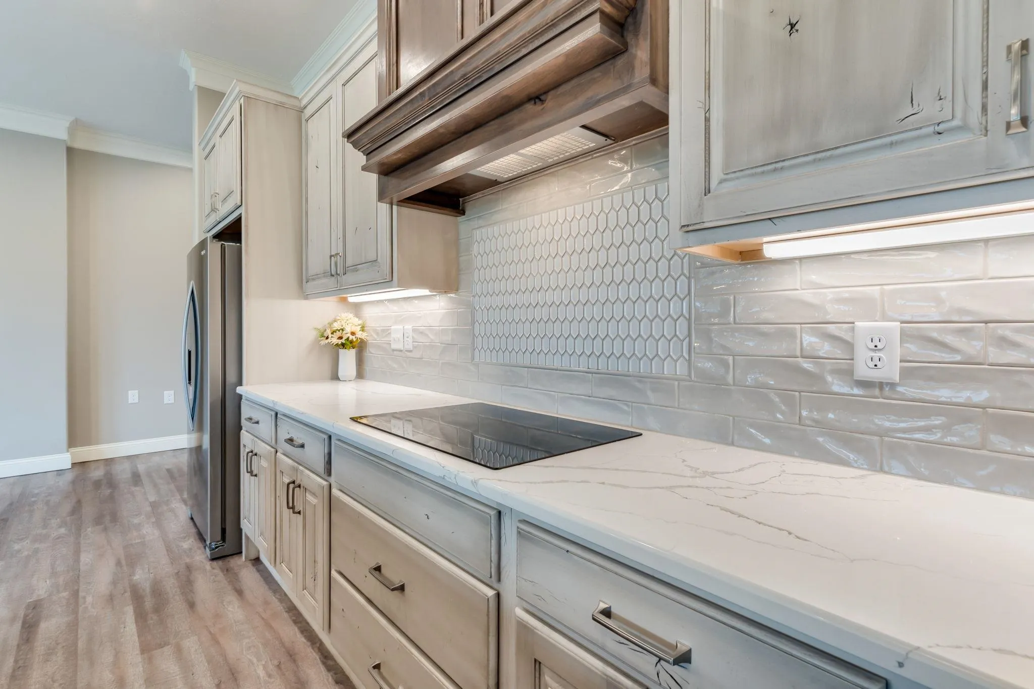 Wichita, Kansas 67235, United States, 3 Bedrooms Bedrooms, ,3 BathroomsBathrooms,Residential,Pending,213794