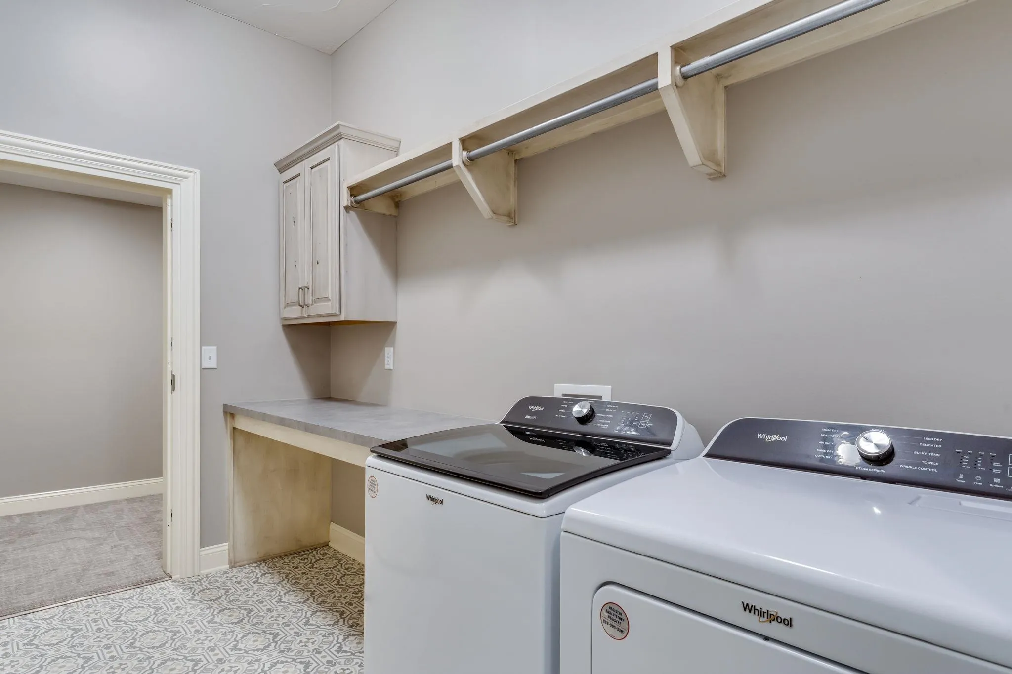 Wichita, Kansas 67235, United States, 3 Bedrooms Bedrooms, ,3 BathroomsBathrooms,Residential,Pending,213794