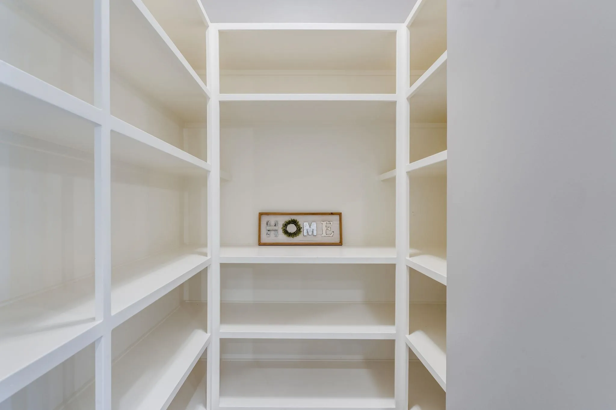 Wichita, Kansas 67235, United States, 3 Bedrooms Bedrooms, ,3 BathroomsBathrooms,Residential,Pending,213794