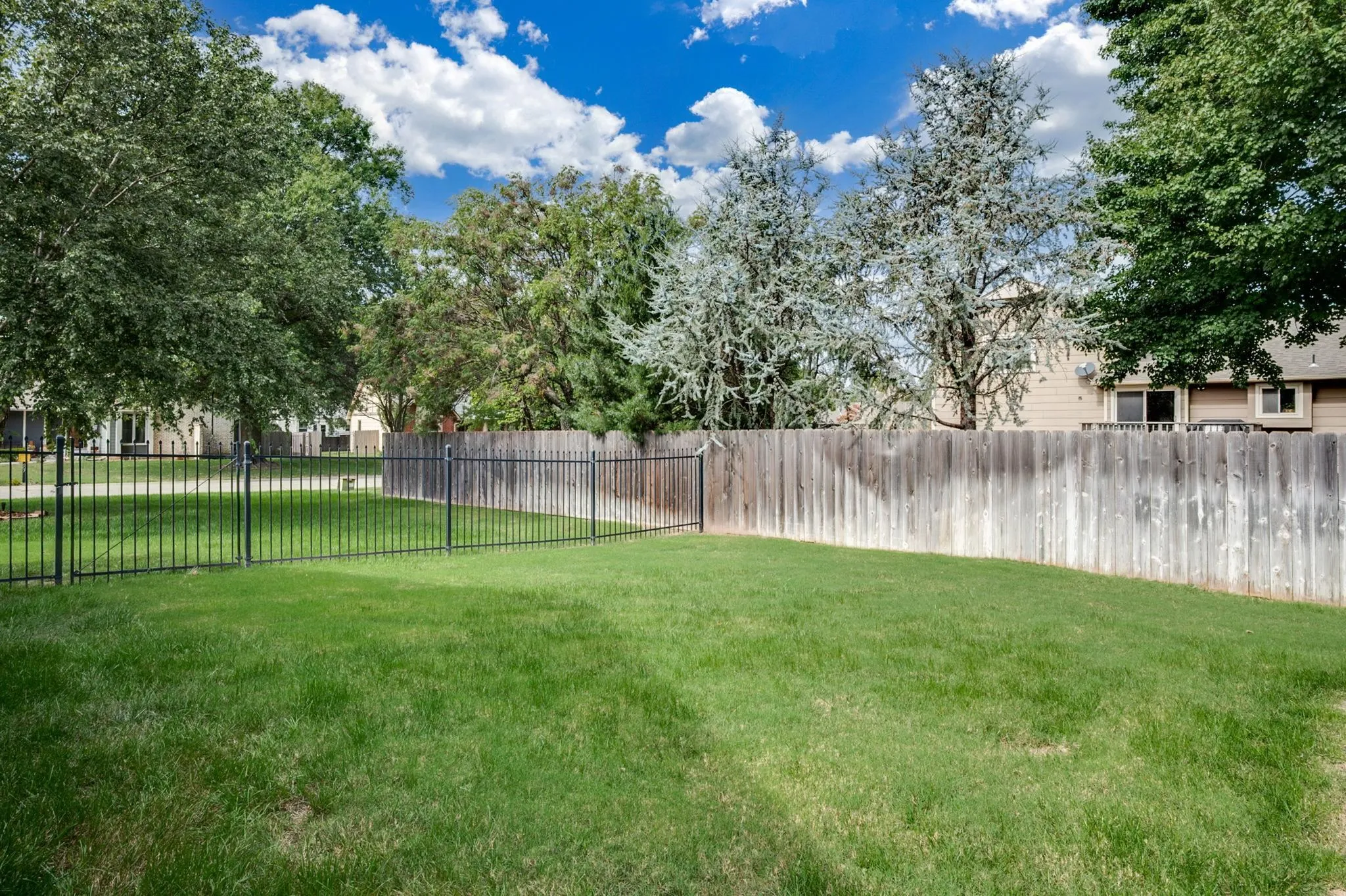 Derby, Kansas 67037, United States, 5 Bedrooms Bedrooms, ,3 BathroomsBathrooms,Residential,Active,221115