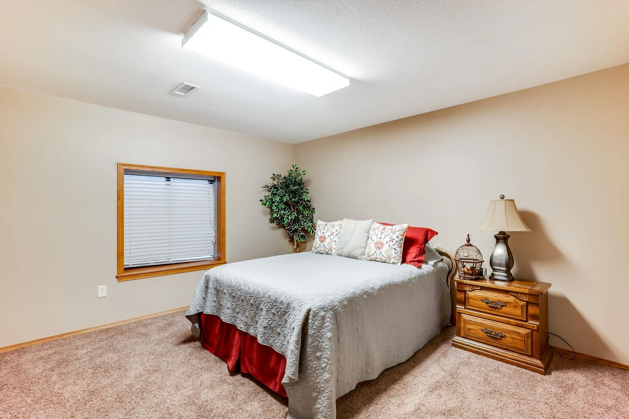 Derby, Kansas 67037, United States, 5 Bedrooms Bedrooms, ,3 BathroomsBathrooms,Residential,Active,221115