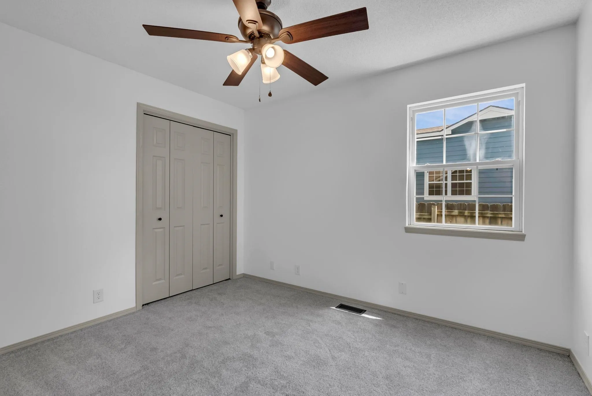 Wichita, Kansas 67207, United States, 4 Bedrooms Bedrooms, ,3 BathroomsBathrooms,Residential,Active,165393