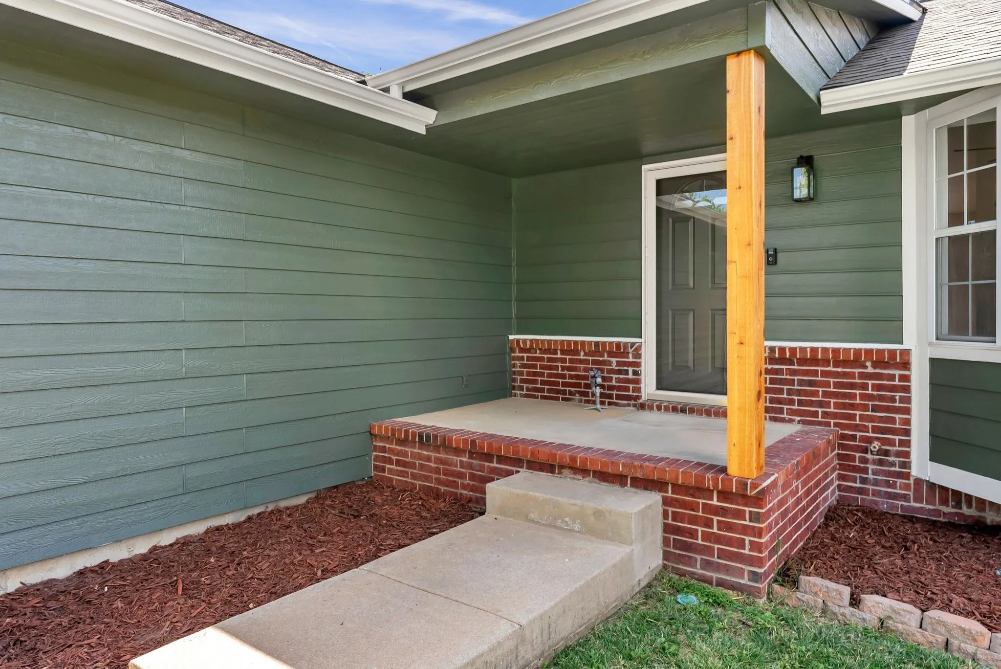 Wichita, Kansas 67207, United States, 4 Bedrooms Bedrooms, ,3 BathroomsBathrooms,Residential,Active,165393