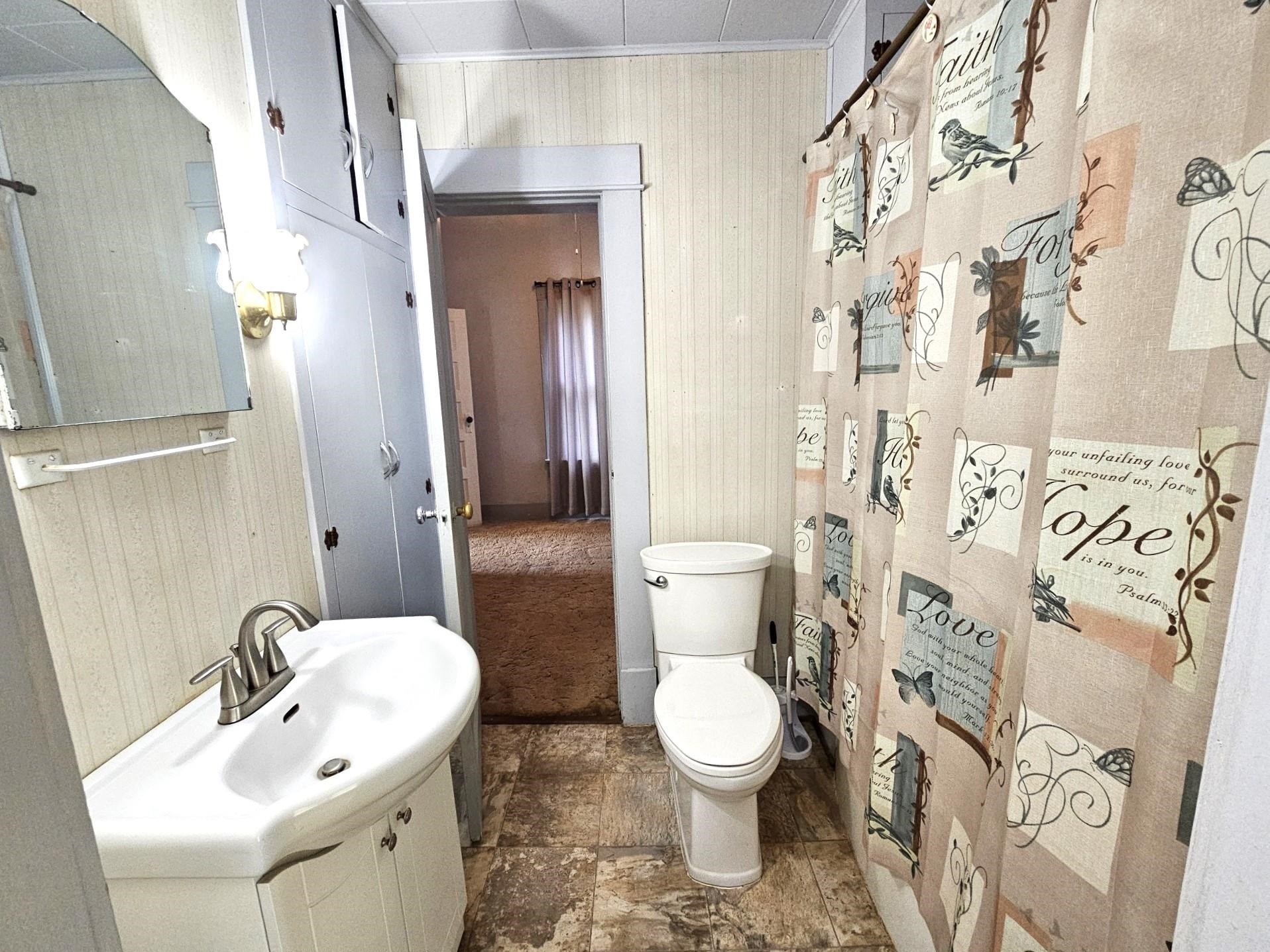 1006 E 12th Ave, Winfield, Kansas image 14