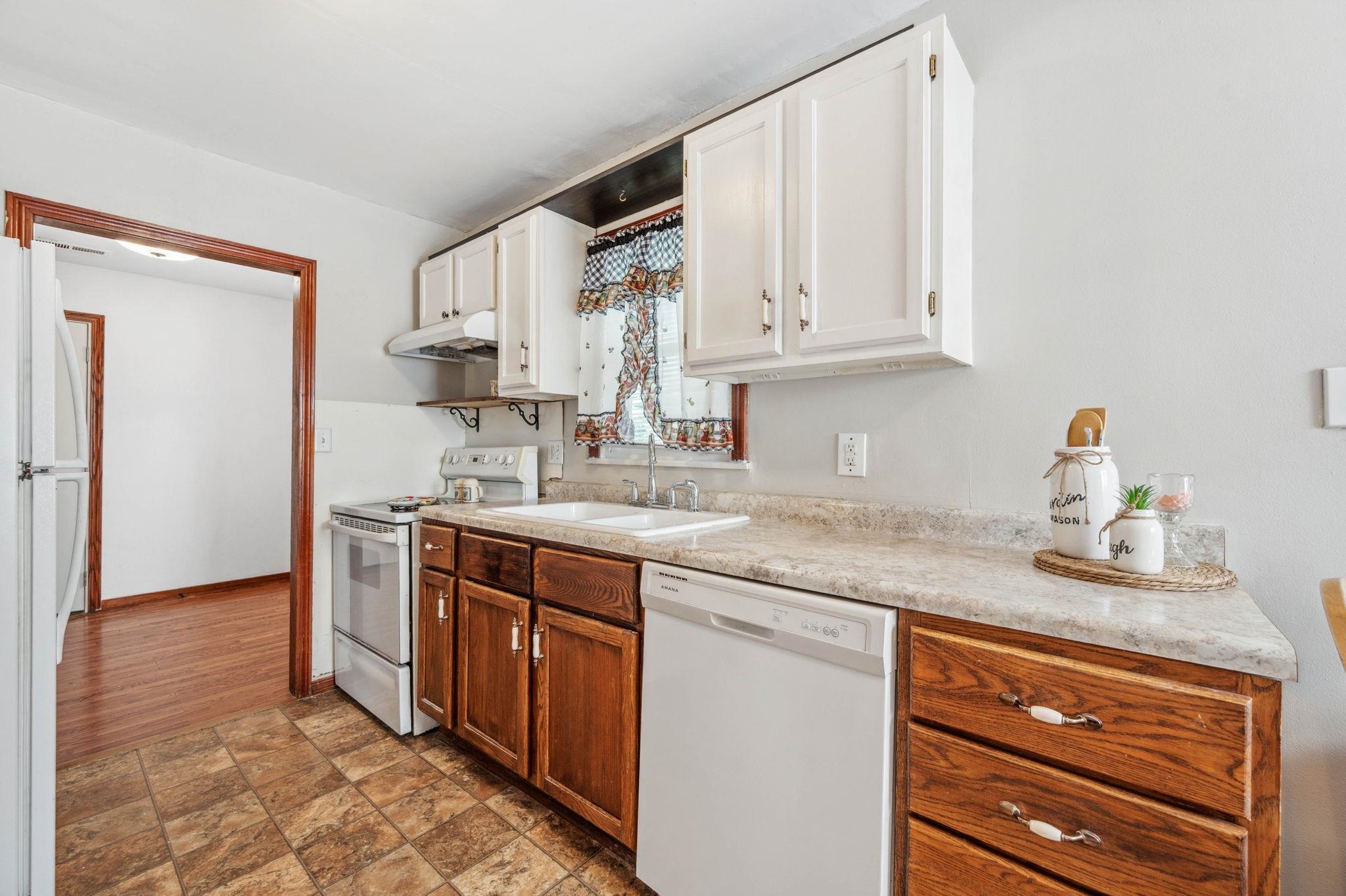 404 N Franklin Ave, Sedgwick, Kansas image 13