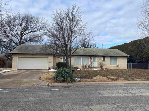 Homes For Sale - 1506 N Park St<br/> Sumner County, Wellington, KS 67152