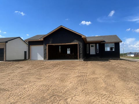 Homes For Sale - 802 Mourning Dove Ct<br/> Butler County, Andover, KS 67002