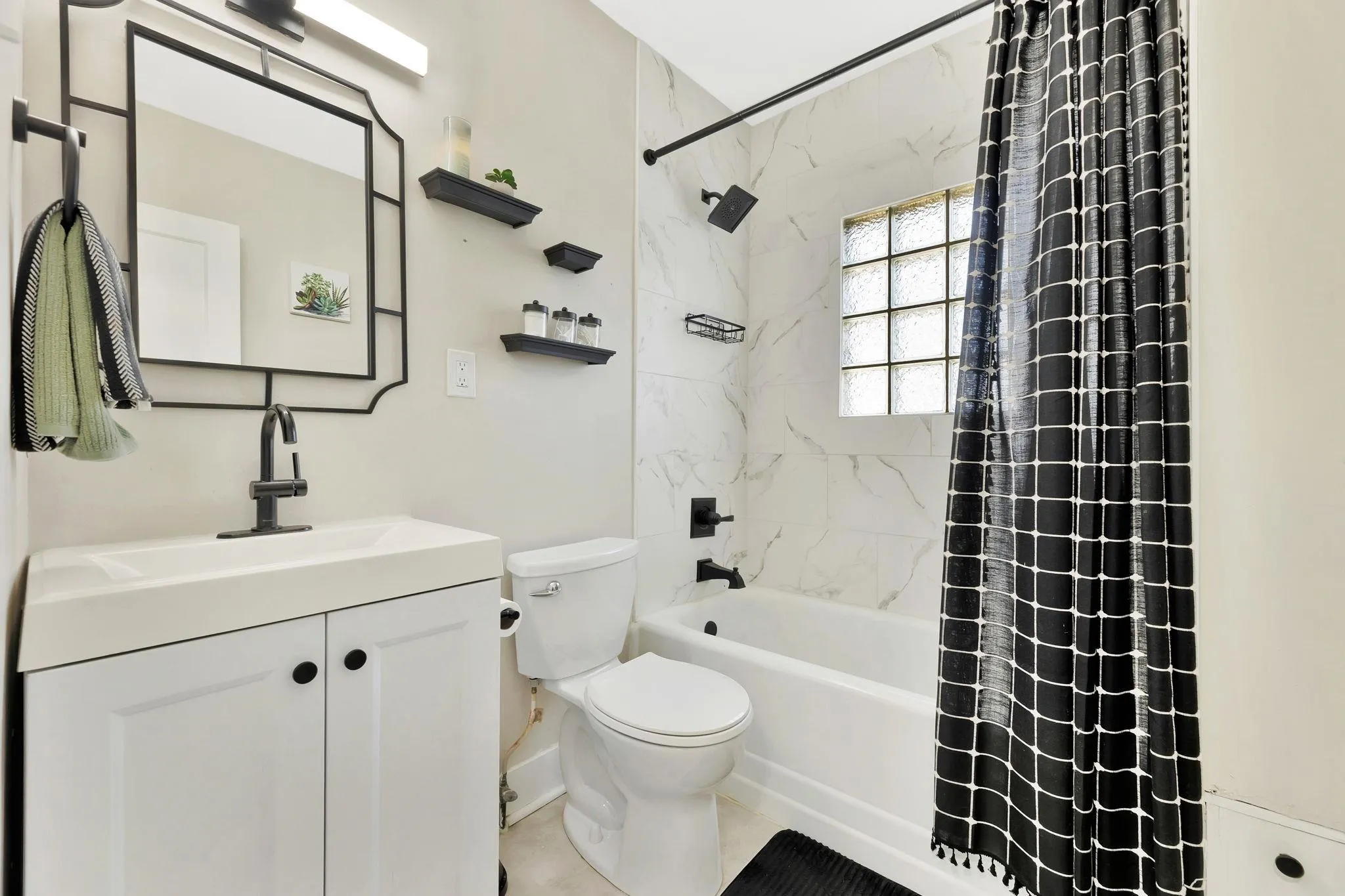 Wichita, Kansas 67211, United States, 3 Bedrooms Bedrooms, ,2 BathroomsBathrooms,Residential,Active,254854