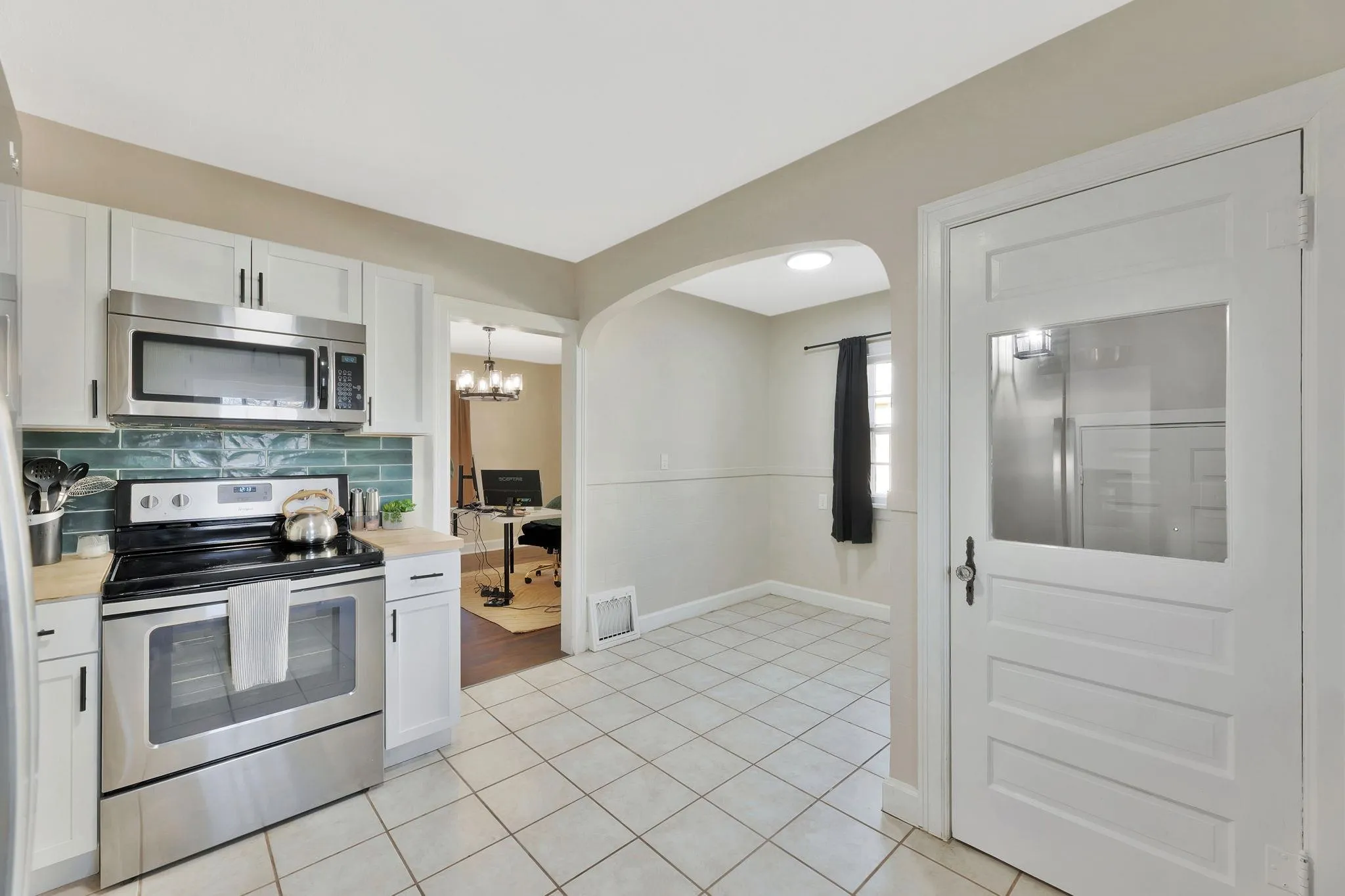 Wichita, Kansas 67211, United States, 3 Bedrooms Bedrooms, ,2 BathroomsBathrooms,Residential,Active,254854