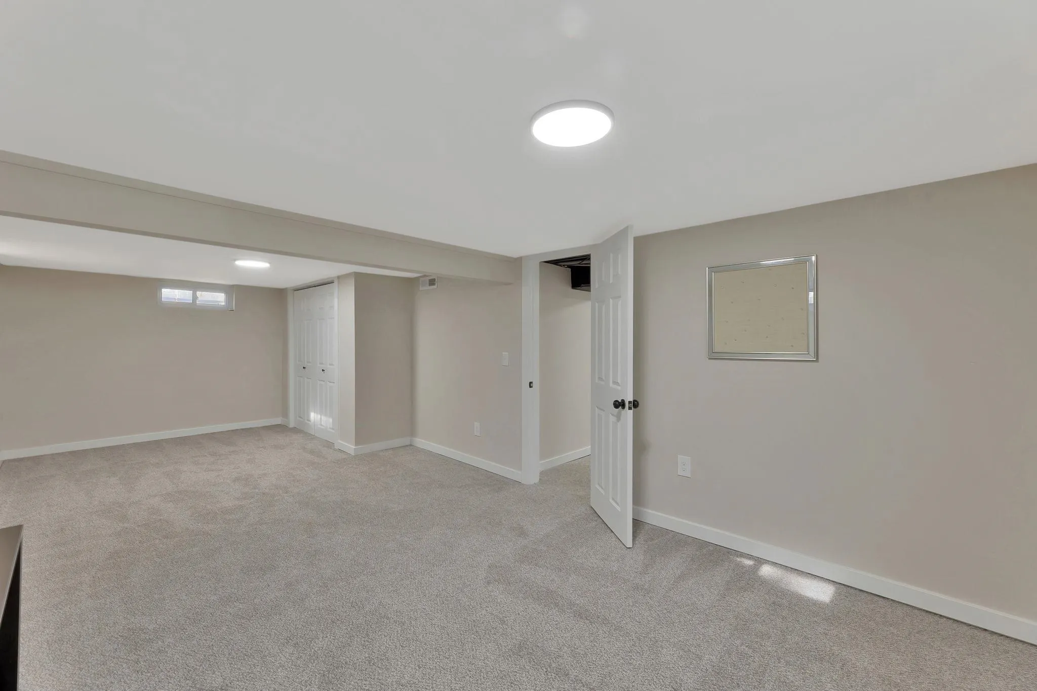 Wichita, Kansas 67211, United States, 3 Bedrooms Bedrooms, ,2 BathroomsBathrooms,Residential,Active,254854