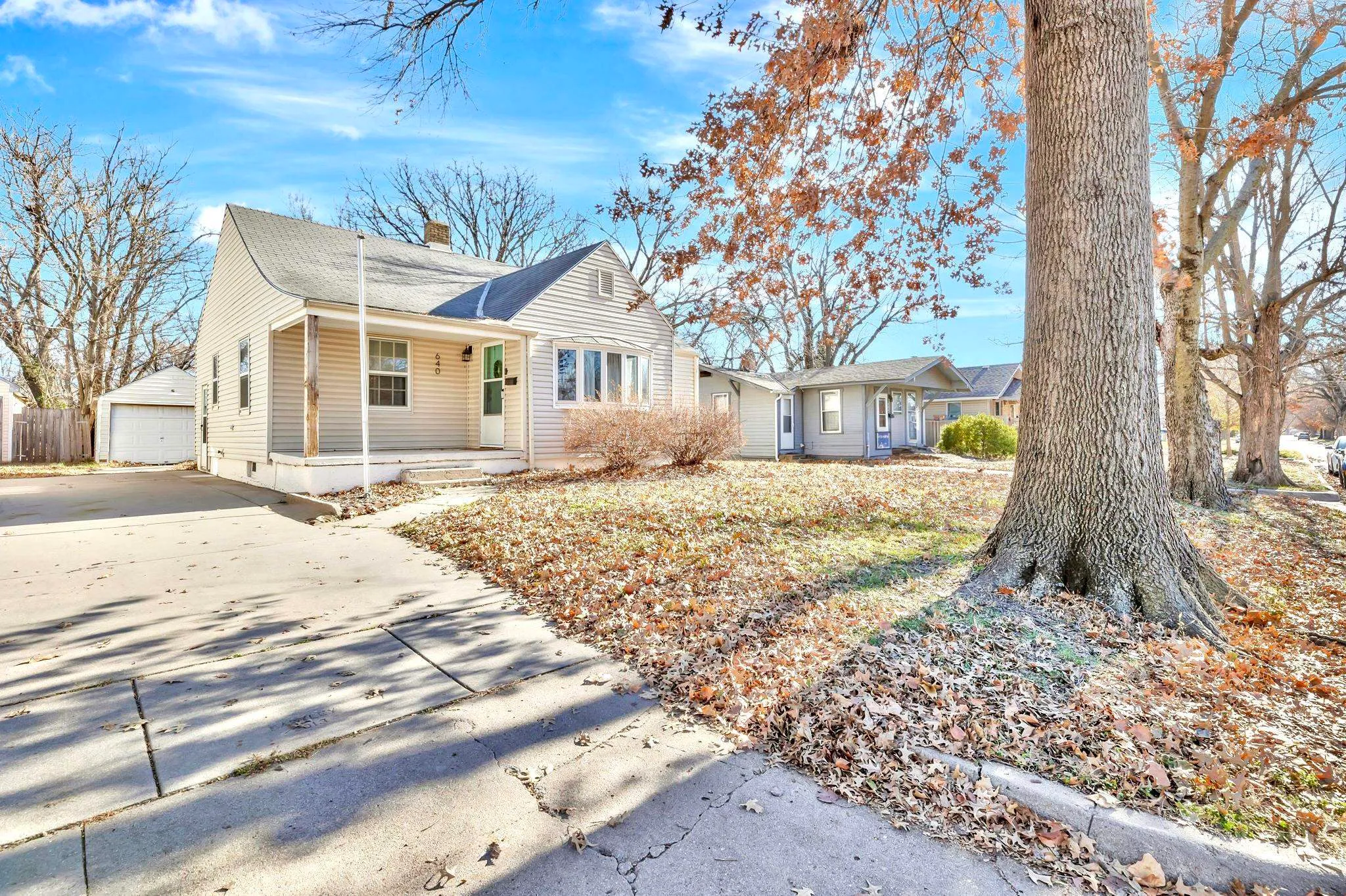 Wichita, Kansas 67211, United States, 3 Bedrooms Bedrooms, ,2 BathroomsBathrooms,Residential,Active,254854