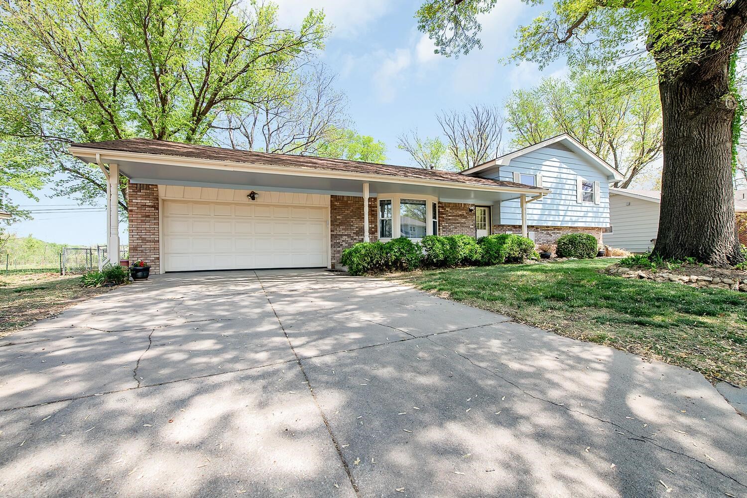5 Willowdell Ct, Mulvane, Kansas image 2