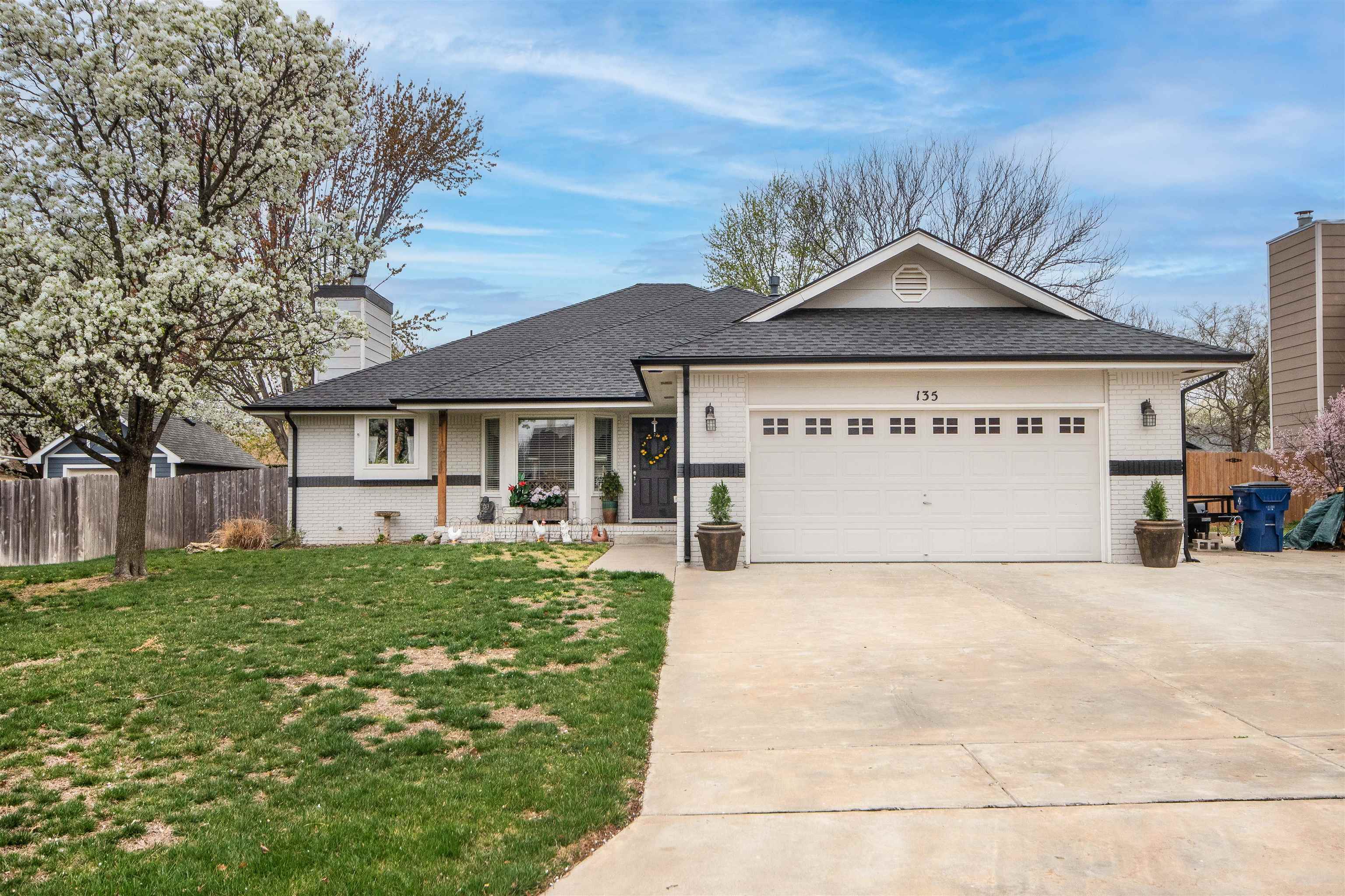 135 Chapel Dr, Andover, Kansas image 1