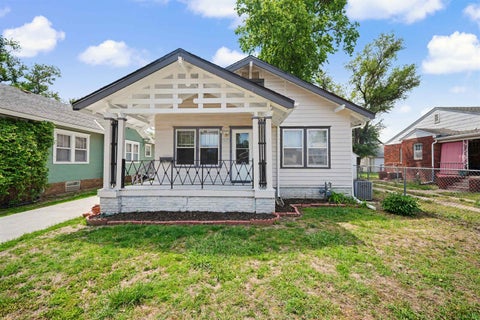 Homes For Sale - 617 Morrison Ave<br/> Saline County, Salina, KS 67401