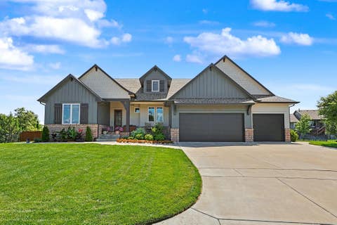 Homes For Sale - 104 N Kennedy St<br/> Wichita, KS 67235