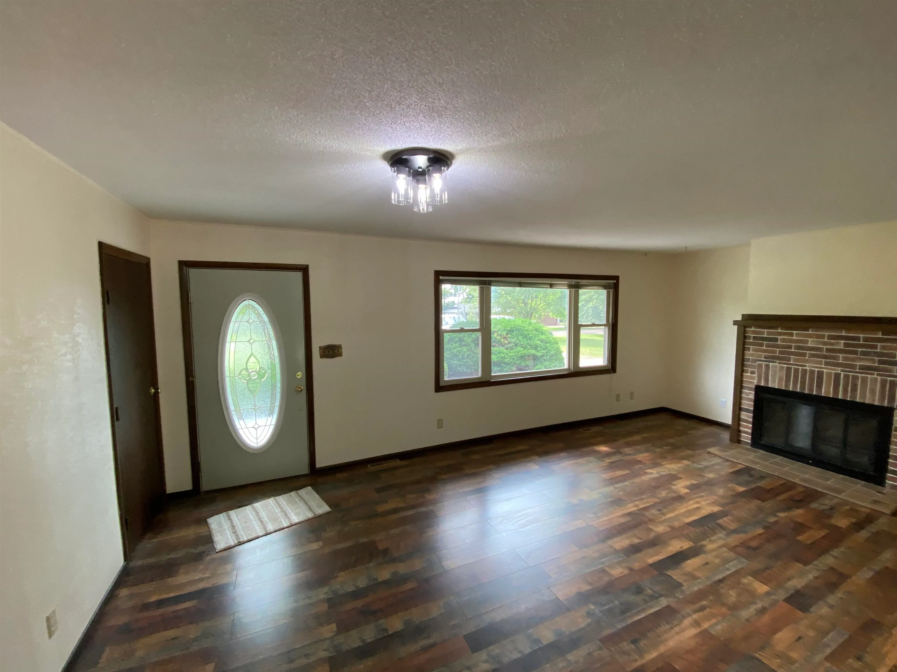 Winfield, Kansas 67156, United States, 3 Bedrooms Bedrooms, ,2 BathroomsBathrooms,Residential,Active,143280