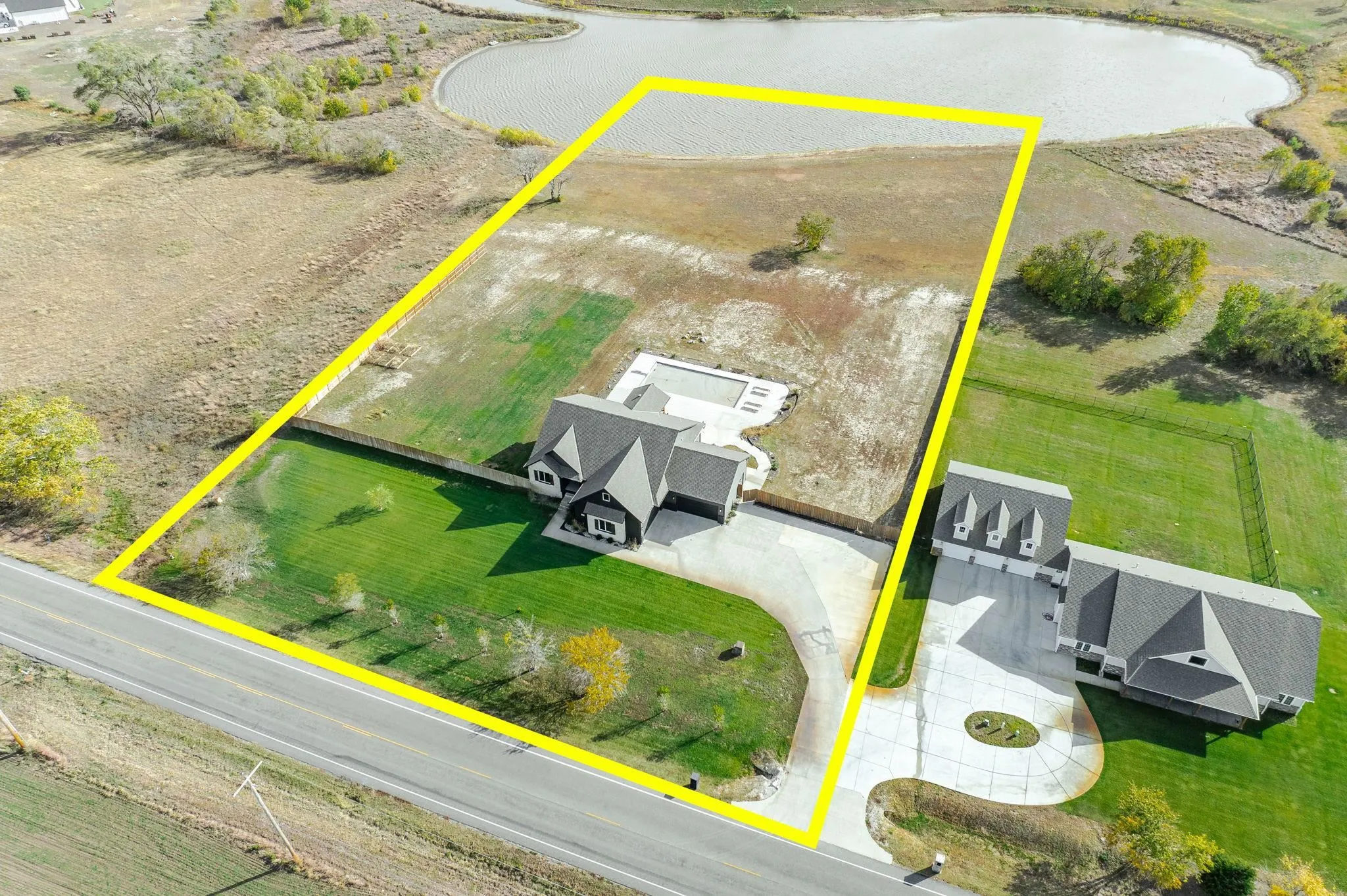 Wichita, Kansas 67215, United States, 6 Bedrooms Bedrooms, ,4 BathroomsBathrooms,Residential,Active,36476