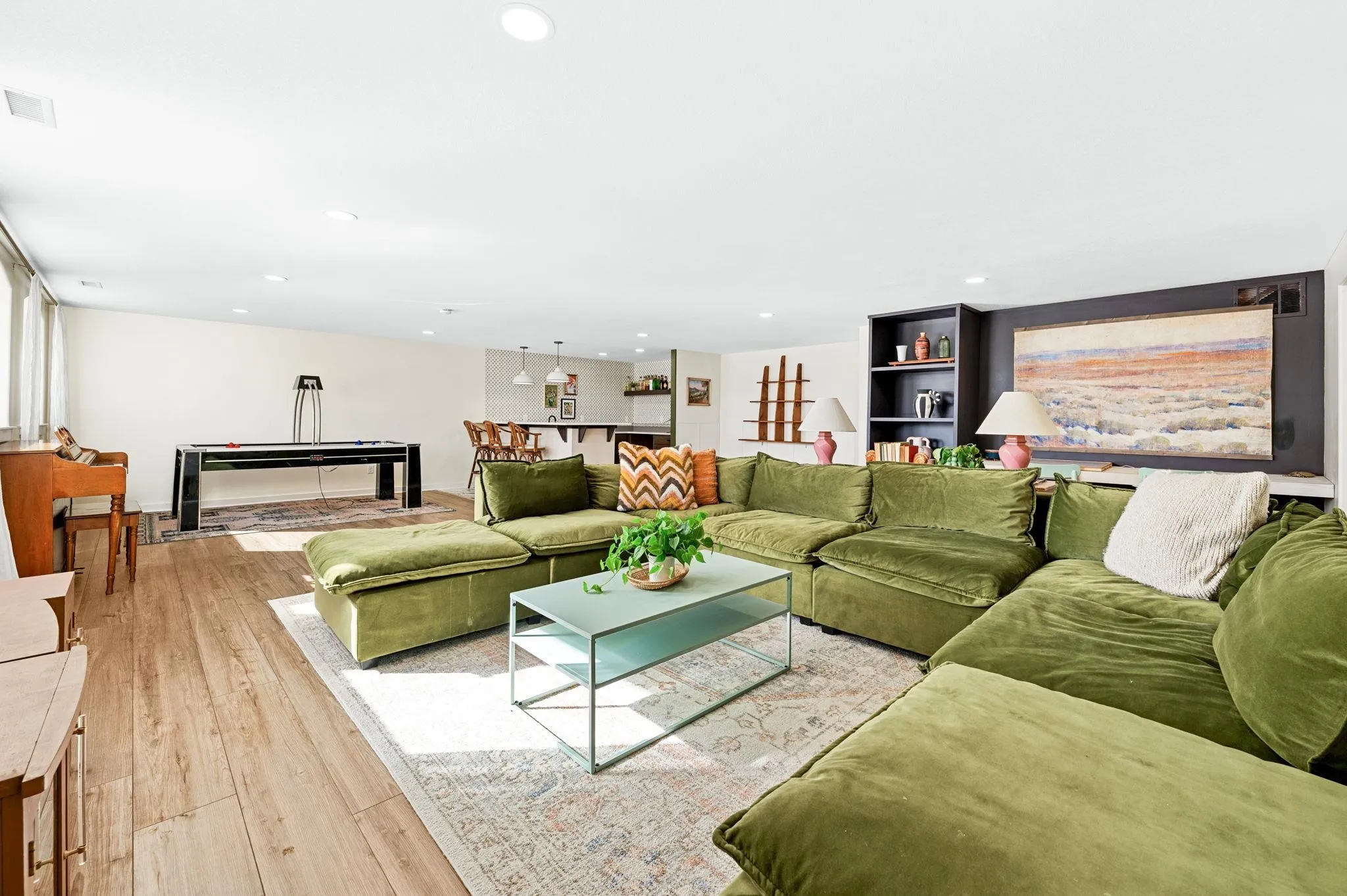 Wichita, Kansas 67215, United States, 6 Bedrooms Bedrooms, ,4 BathroomsBathrooms,Residential,Active,36476