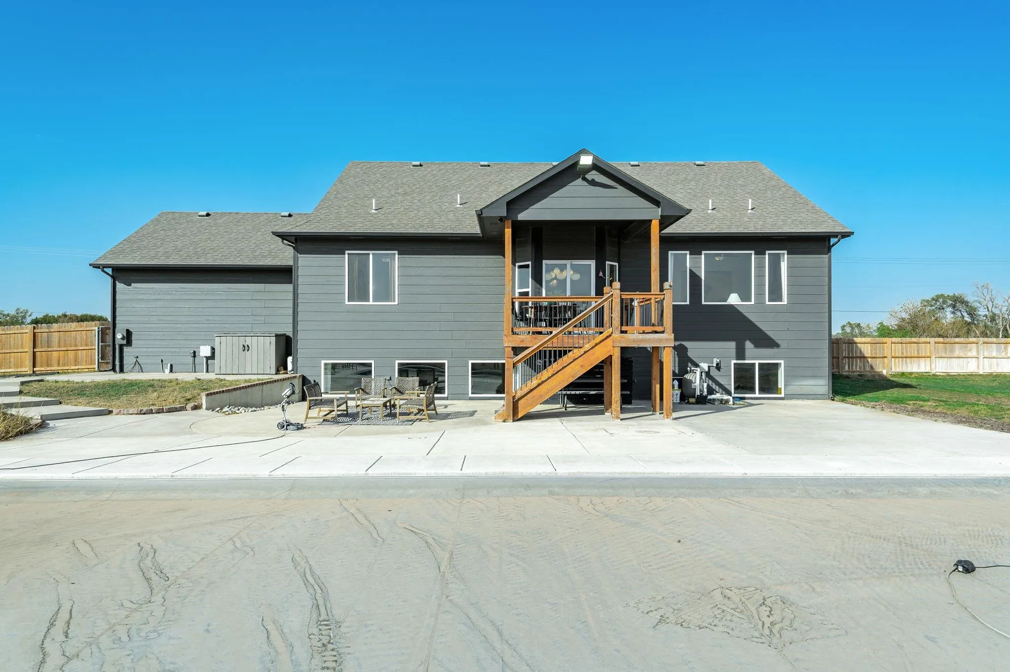 Wichita, Kansas 67215, United States, 6 Bedrooms Bedrooms, ,4 BathroomsBathrooms,Residential,Active,36476