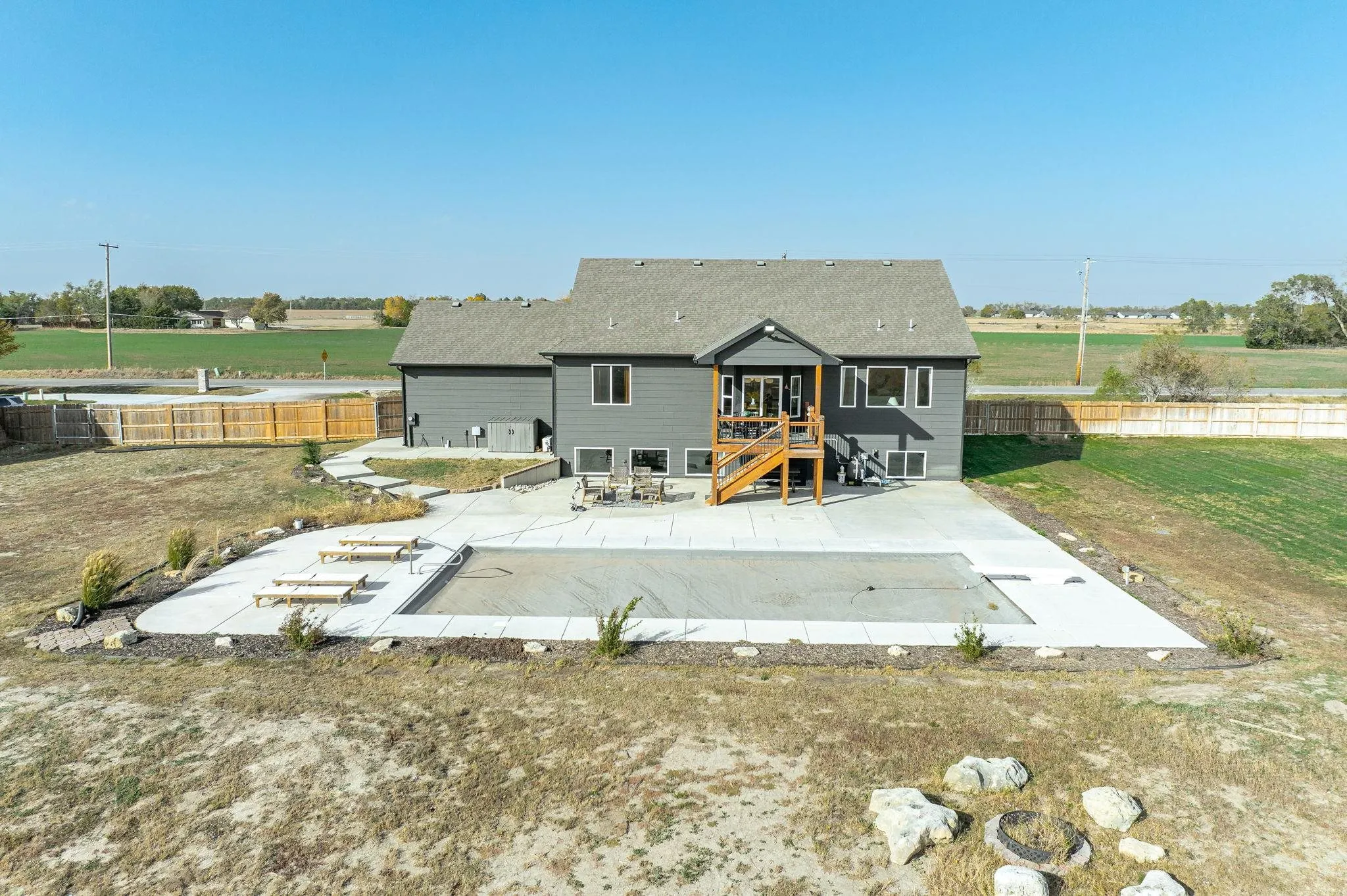 Wichita, Kansas 67215, United States, 6 Bedrooms Bedrooms, ,4 BathroomsBathrooms,Residential,Active,36476