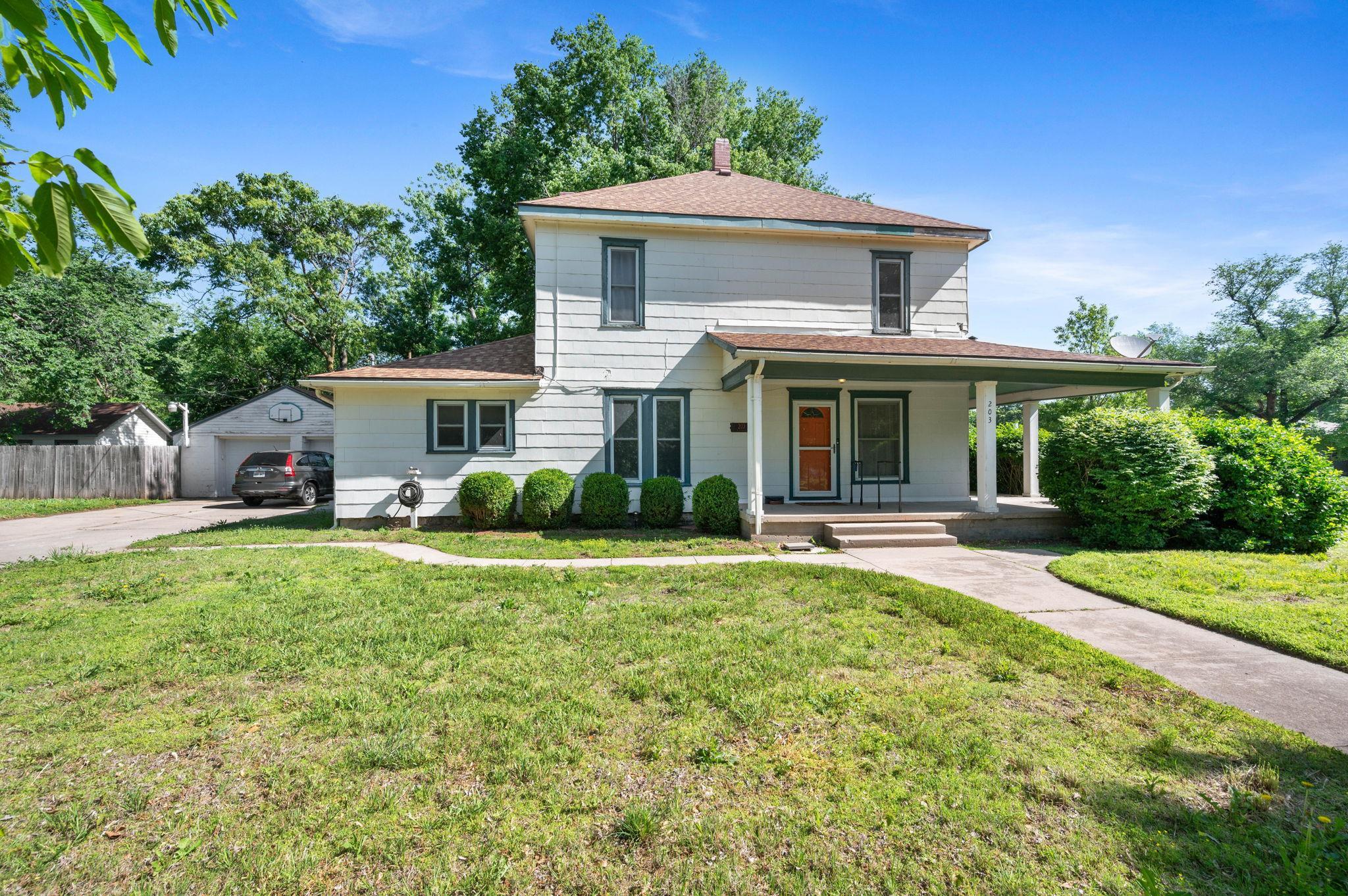 203 N Saint Clair Ave, Wichita, Virginia image 3