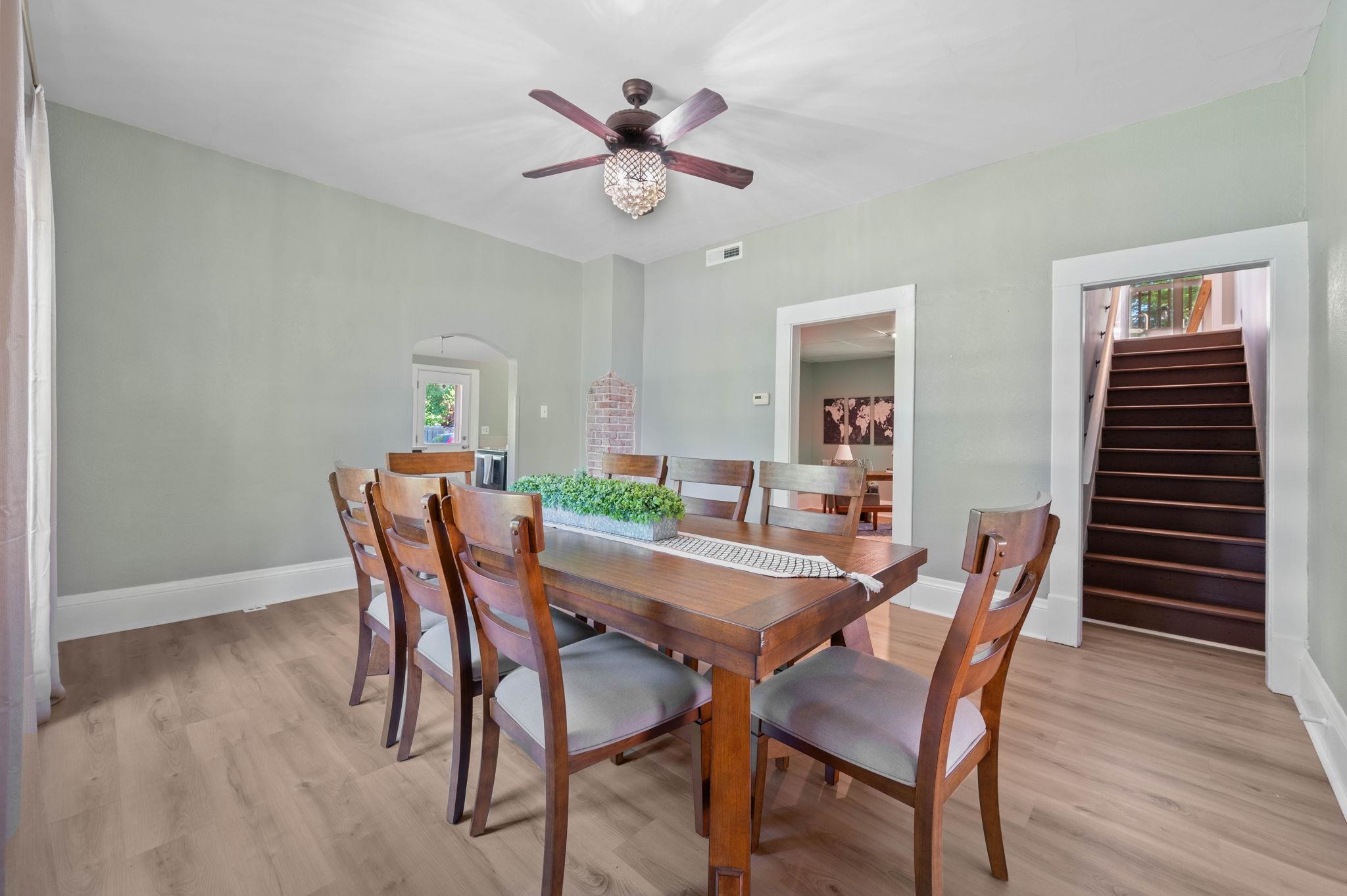 203 N Saint Clair Ave, Wichita, Virginia image 9
