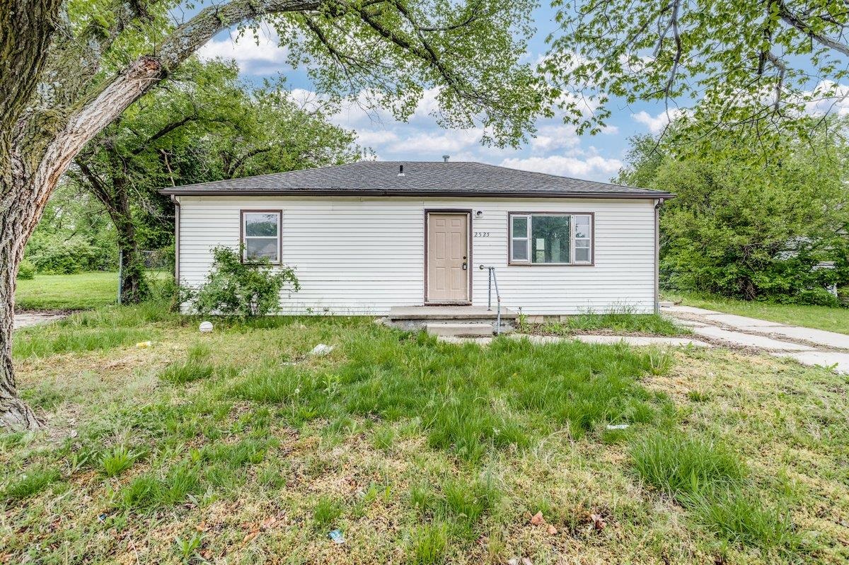 2525 N Lorraine Ave, Wichita, Kansas image 1