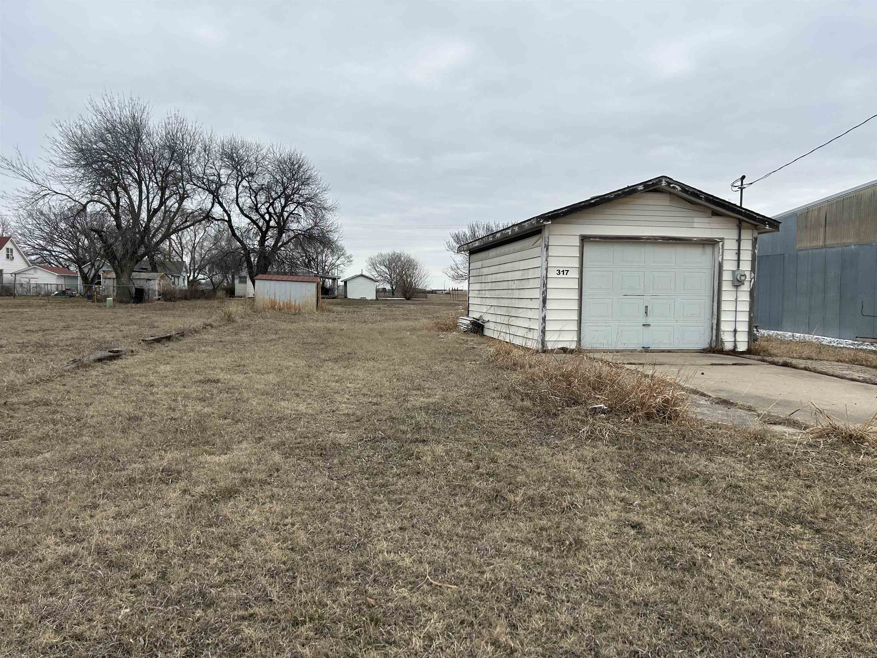 317 S Woodlawn St, Wellington, Kansas image 1