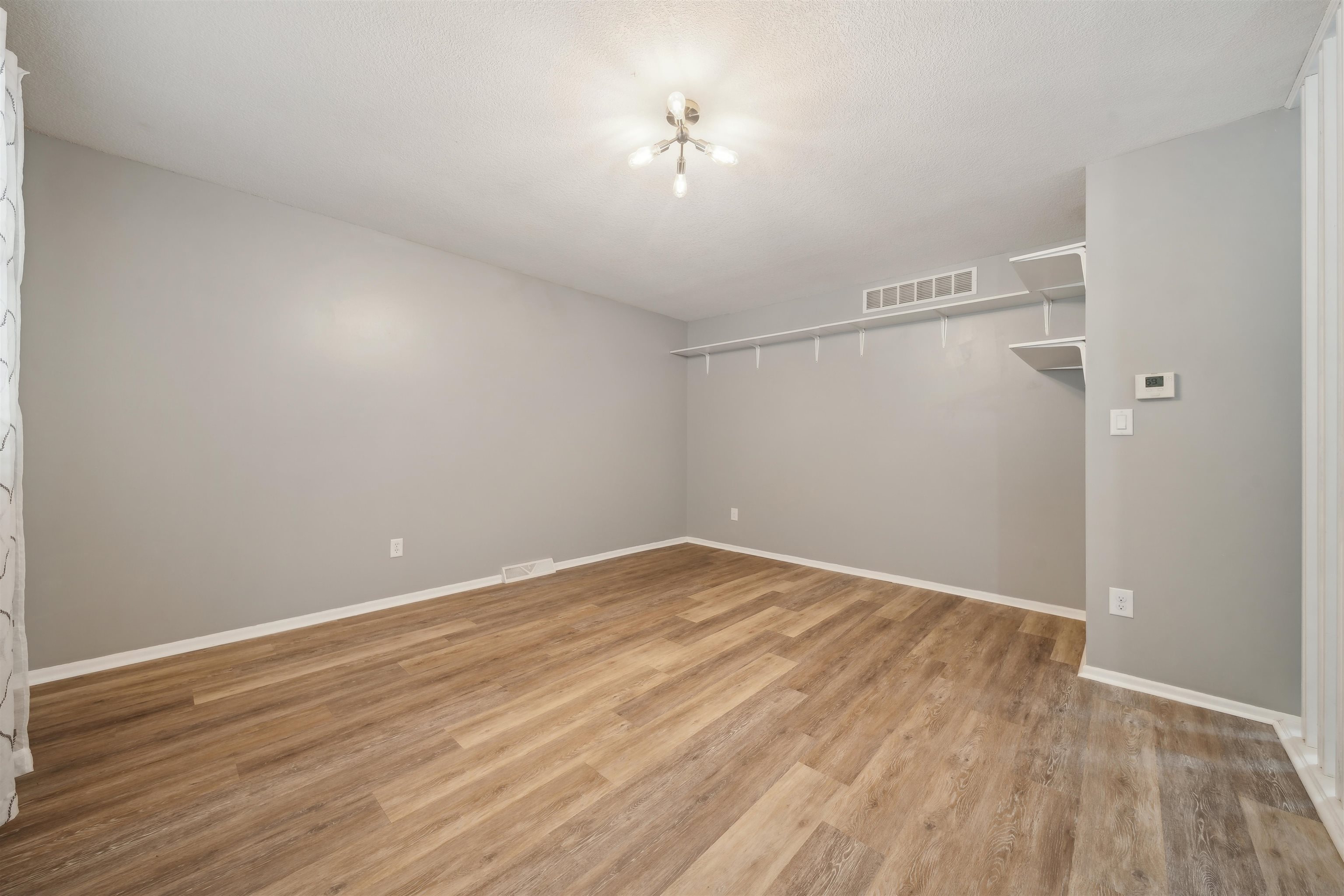 212 S Lauber Ln, Derby, Kansas image 5