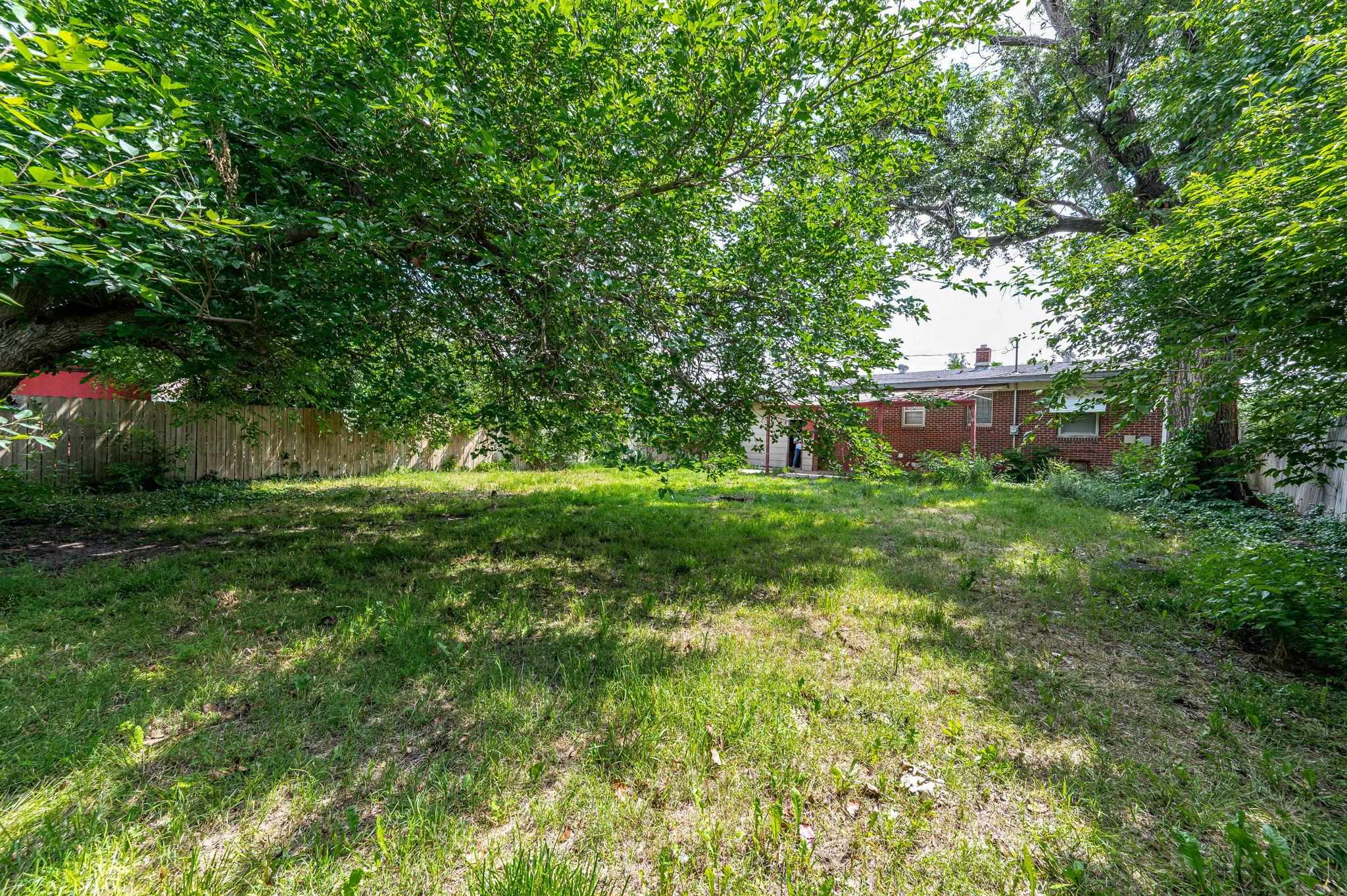 2267 S Euclid Ave, Wichita, Kansas image 29