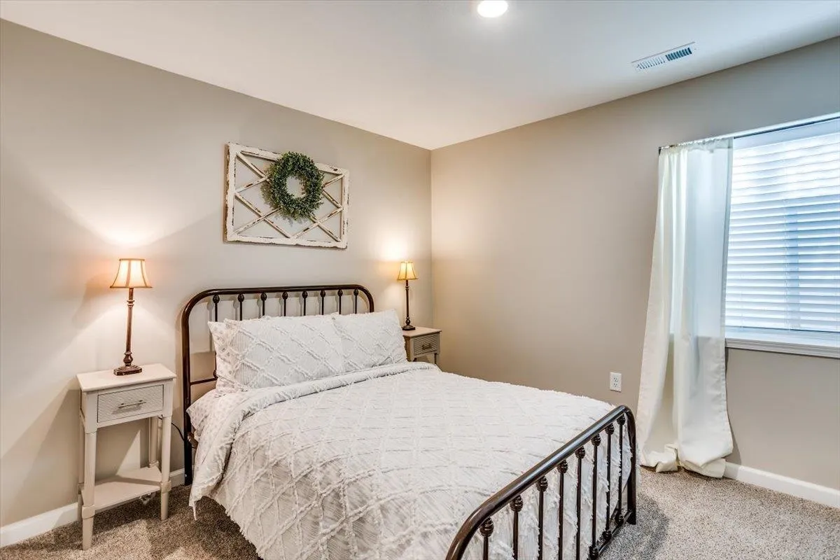 Derby, Kansas 67037, United States, 5 Bedrooms Bedrooms, ,3 BathroomsBathrooms,Residential,Pending,28830