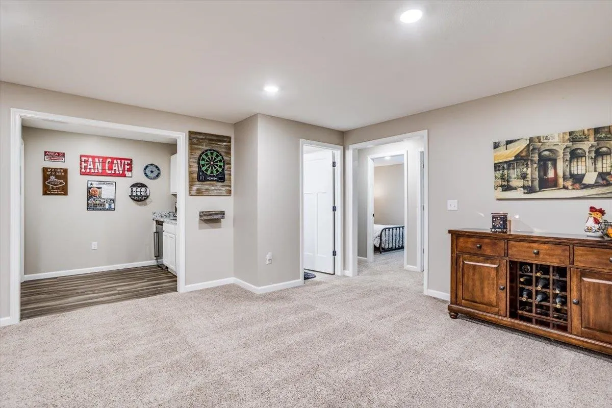 Derby, Kansas 67037, United States, 5 Bedrooms Bedrooms, ,3 BathroomsBathrooms,Residential,Pending,28830