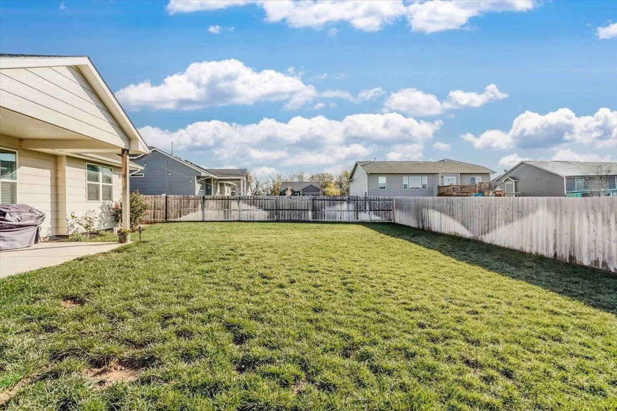 Derby, Kansas 67037, United States, 5 Bedrooms Bedrooms, ,3 BathroomsBathrooms,Residential,Pending,28830