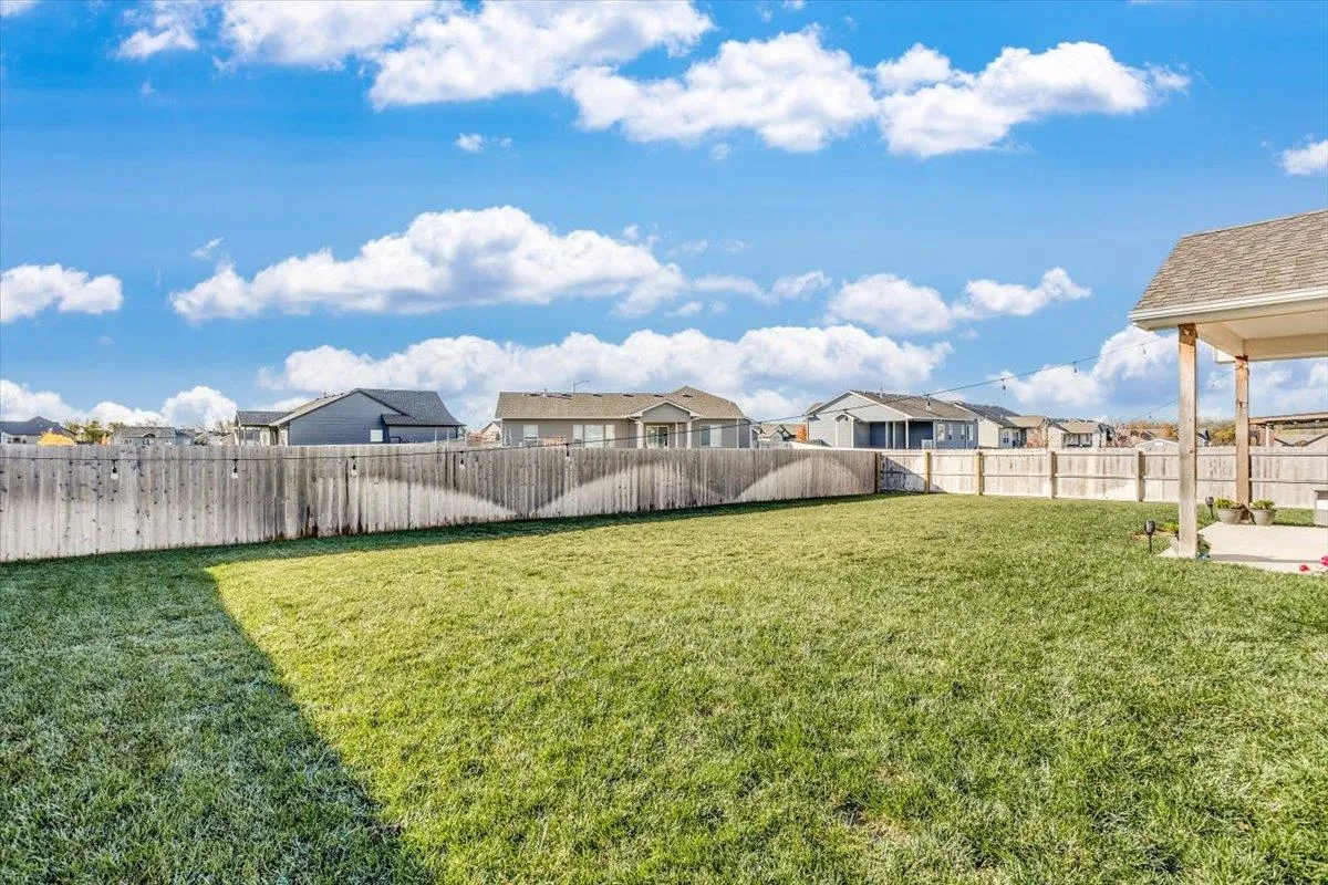 Derby, Kansas 67037, United States, 5 Bedrooms Bedrooms, ,3 BathroomsBathrooms,Residential,Pending,28830